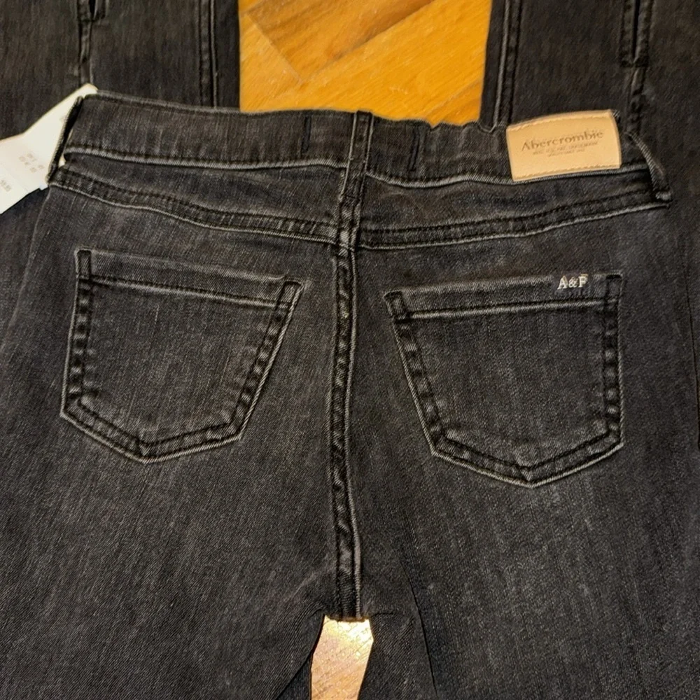 NWT Abercrombie kids A&F Abercrombie & fitch kid/girl/youth high rise flare jean